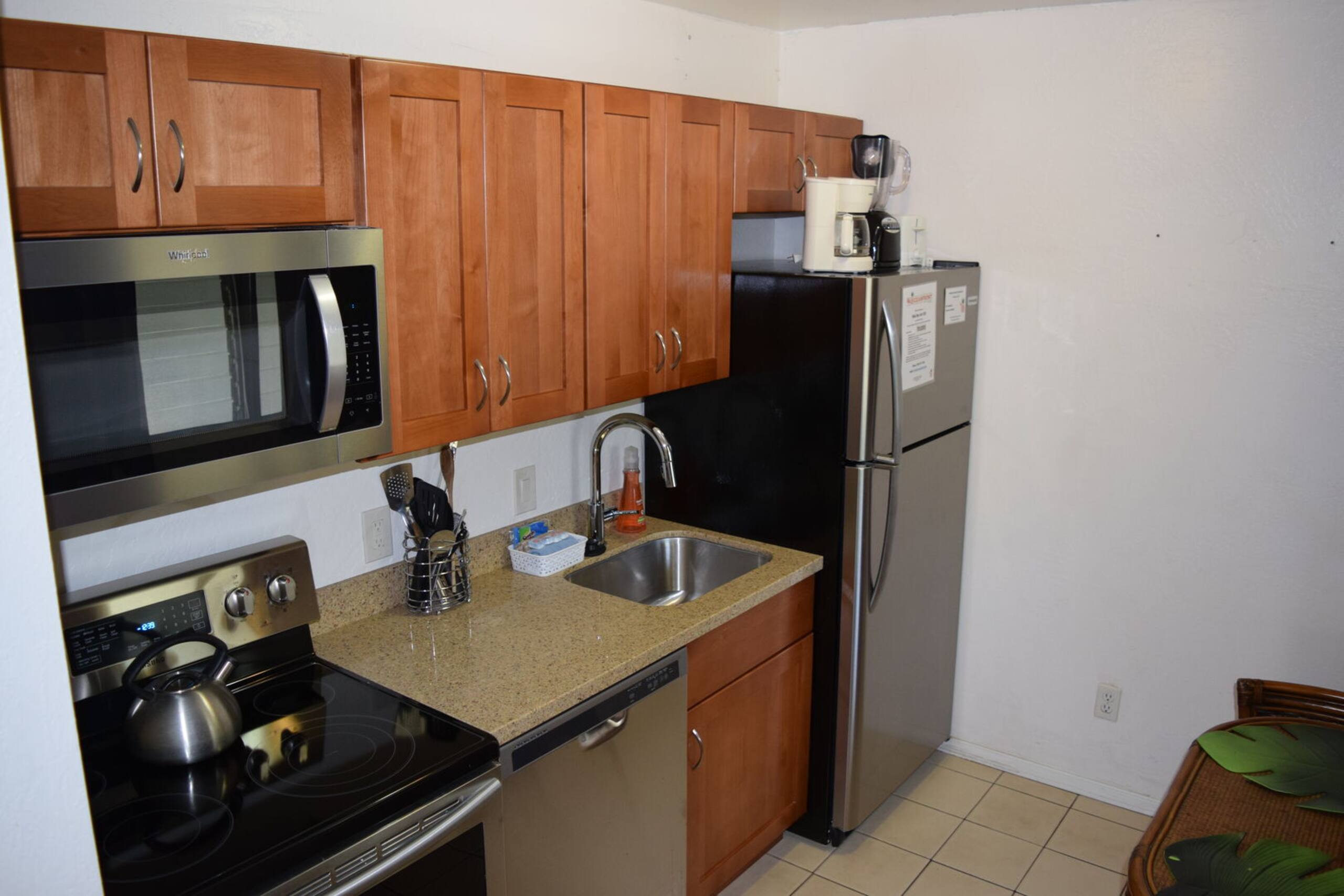 Condo in Kihei · ★4.14 · 1 bedroom · 1 bed · 1 bath - Image 4
