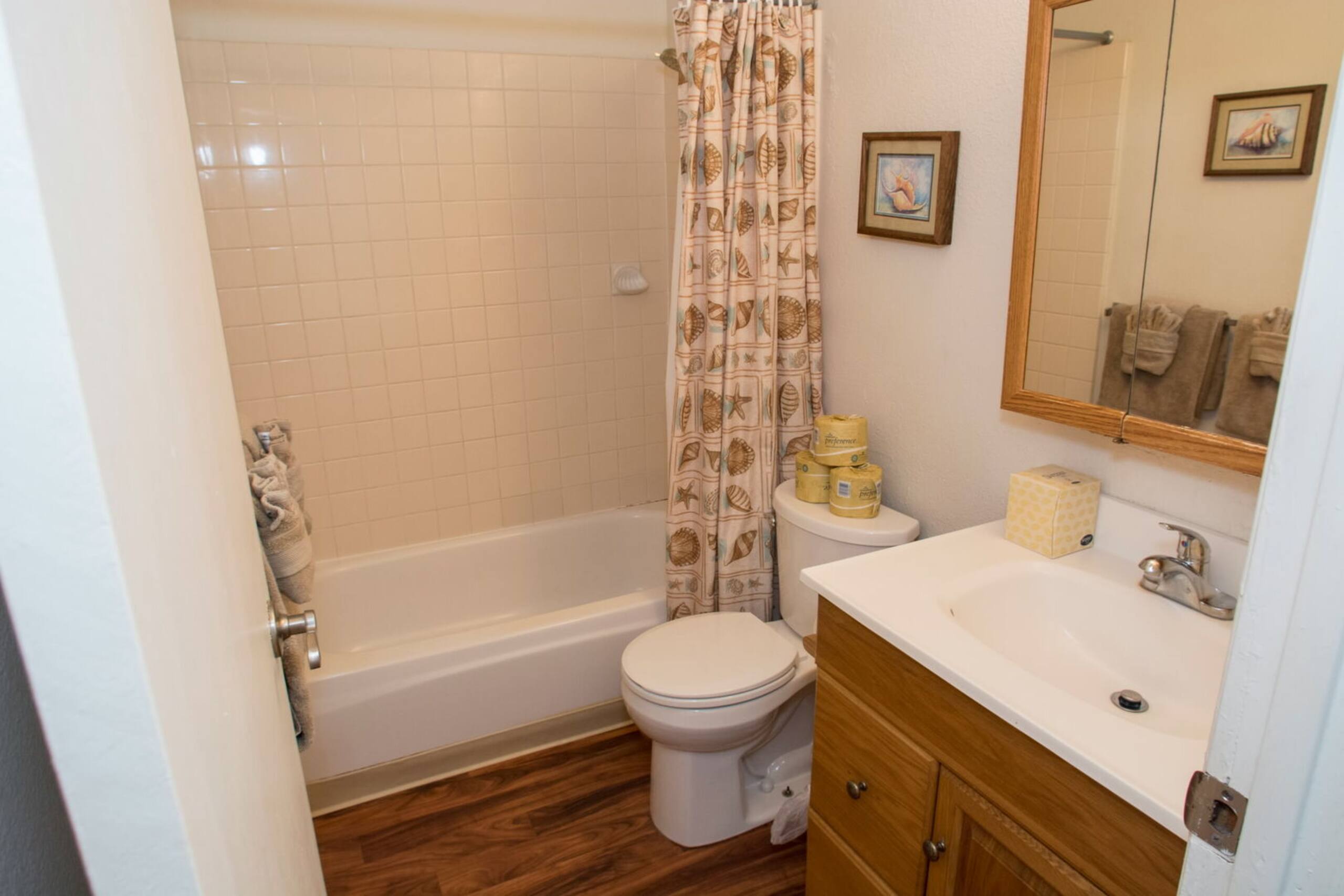 Condo in Kihei · ★4.38 · 2 bedrooms · 4 beds · 1 bath - Image 5