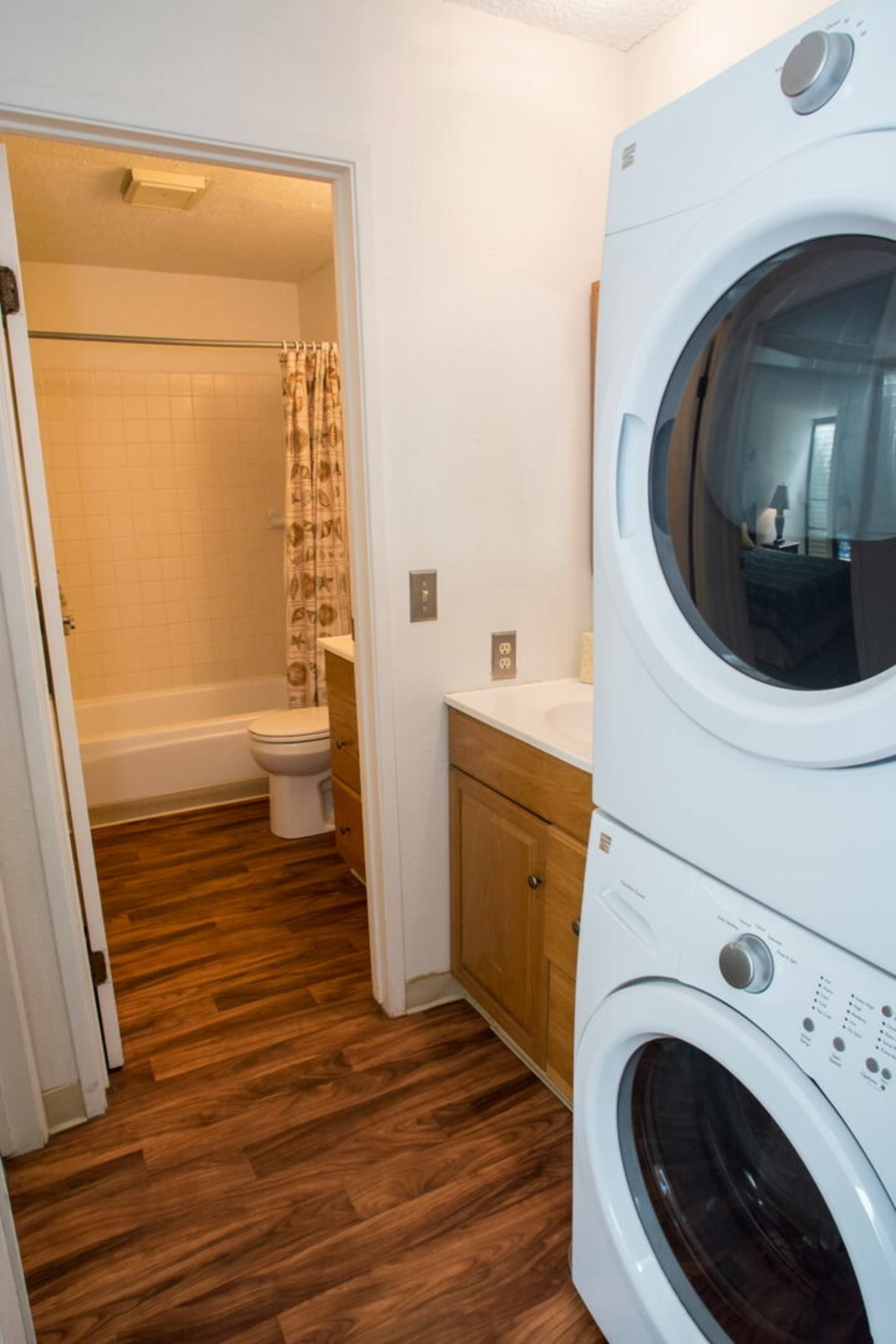 Condo in Kihei · ★4.38 · 2 bedrooms · 4 beds · 1 bath - Image 6