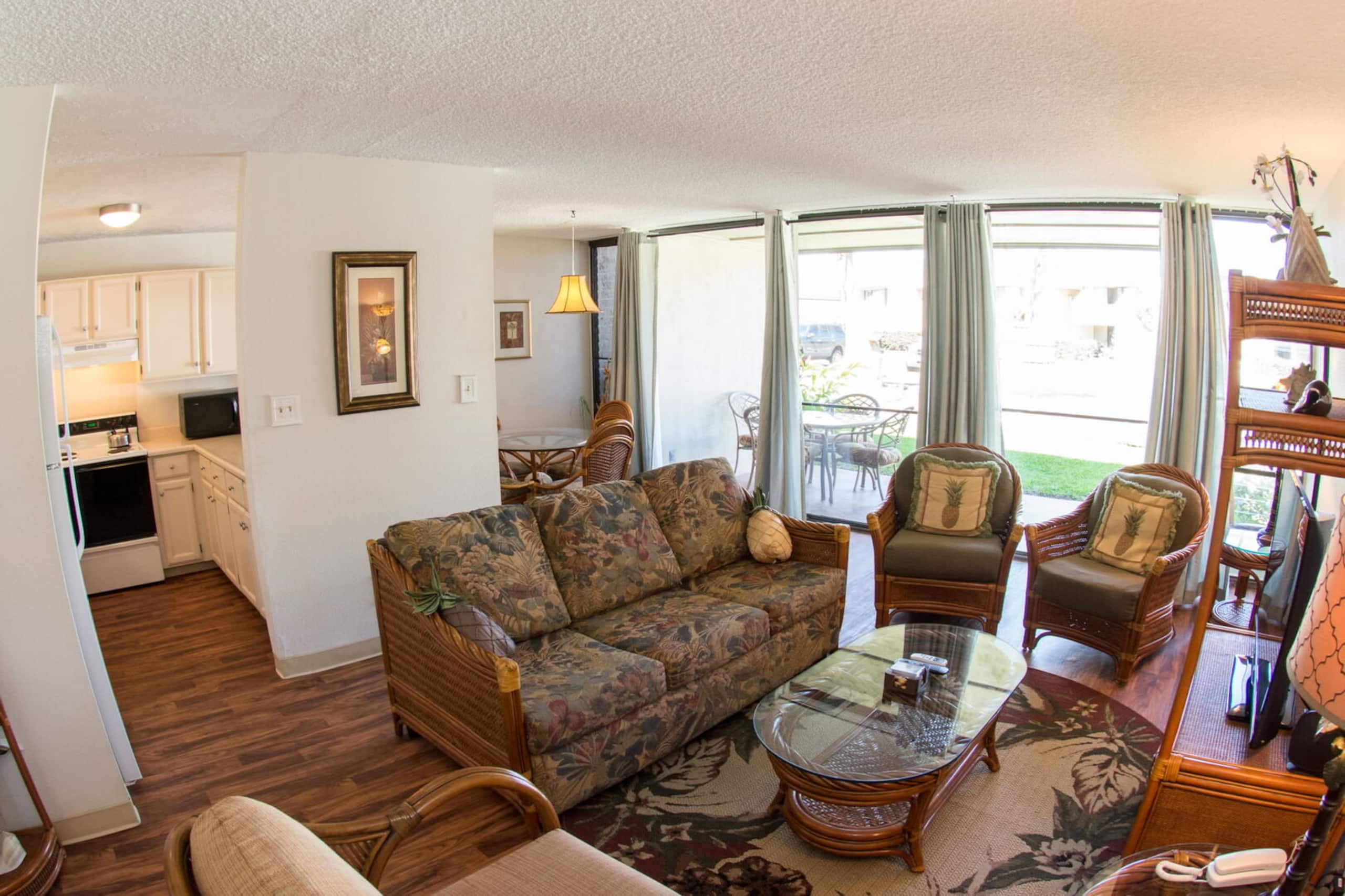 Condo in Kihei · ★4.38 · 2 bedrooms · 4 beds · 1 bath - Image 1
