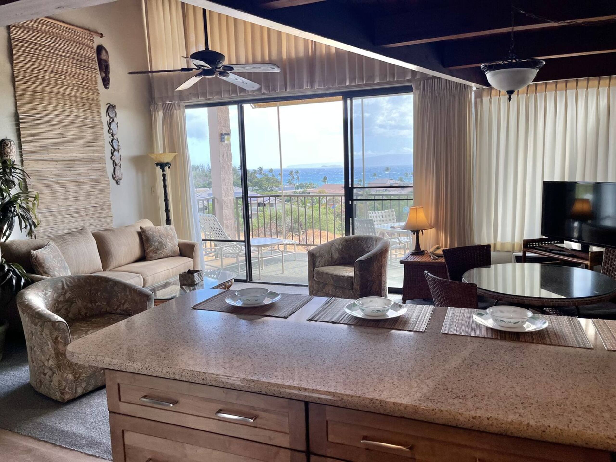 Condo in Kihei · ★4.77 · 2 bedrooms · 3 beds · 1 bath - Image 4