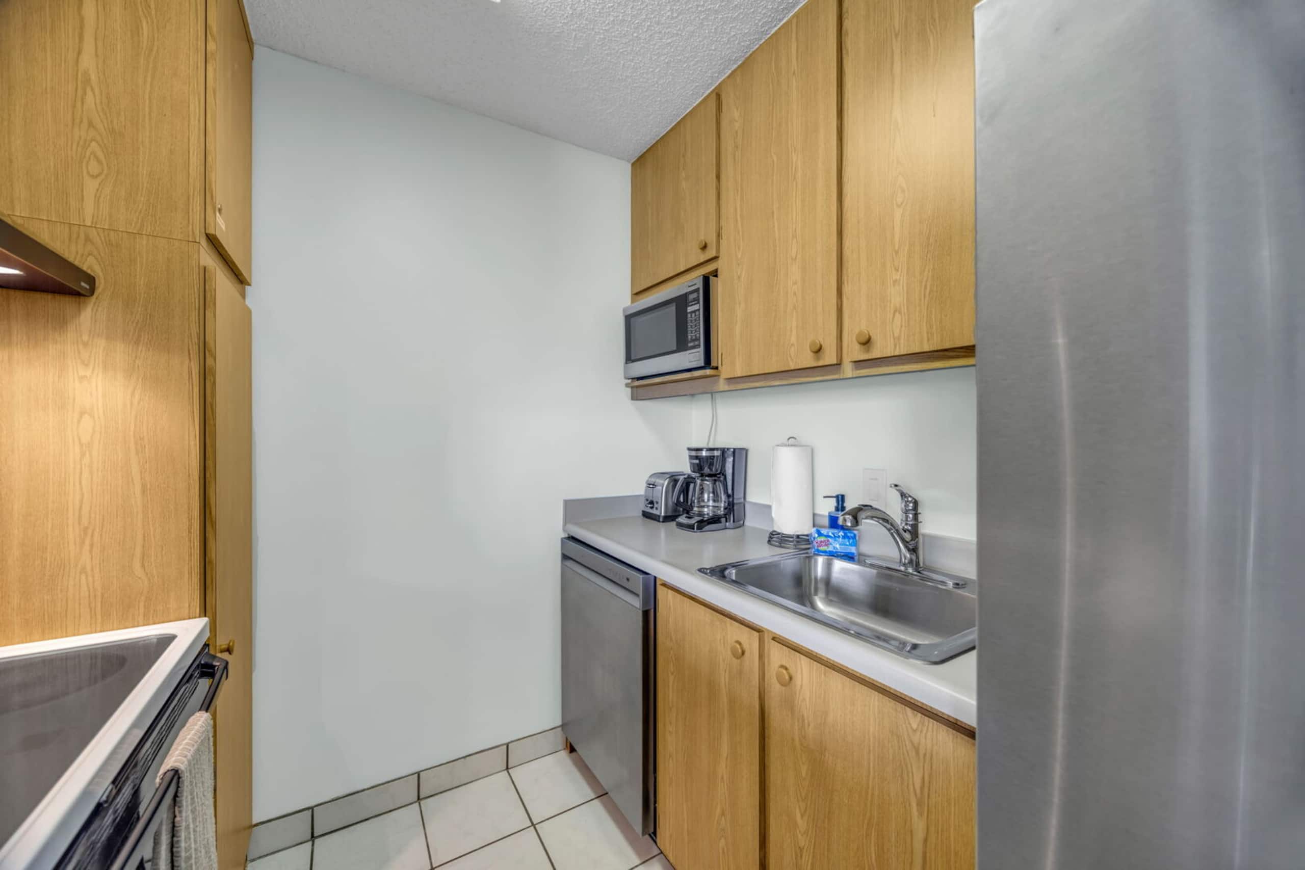 Condo in Kihei · ★4.69 · 1 bedroom · 2 beds · 1 bath - Image 11