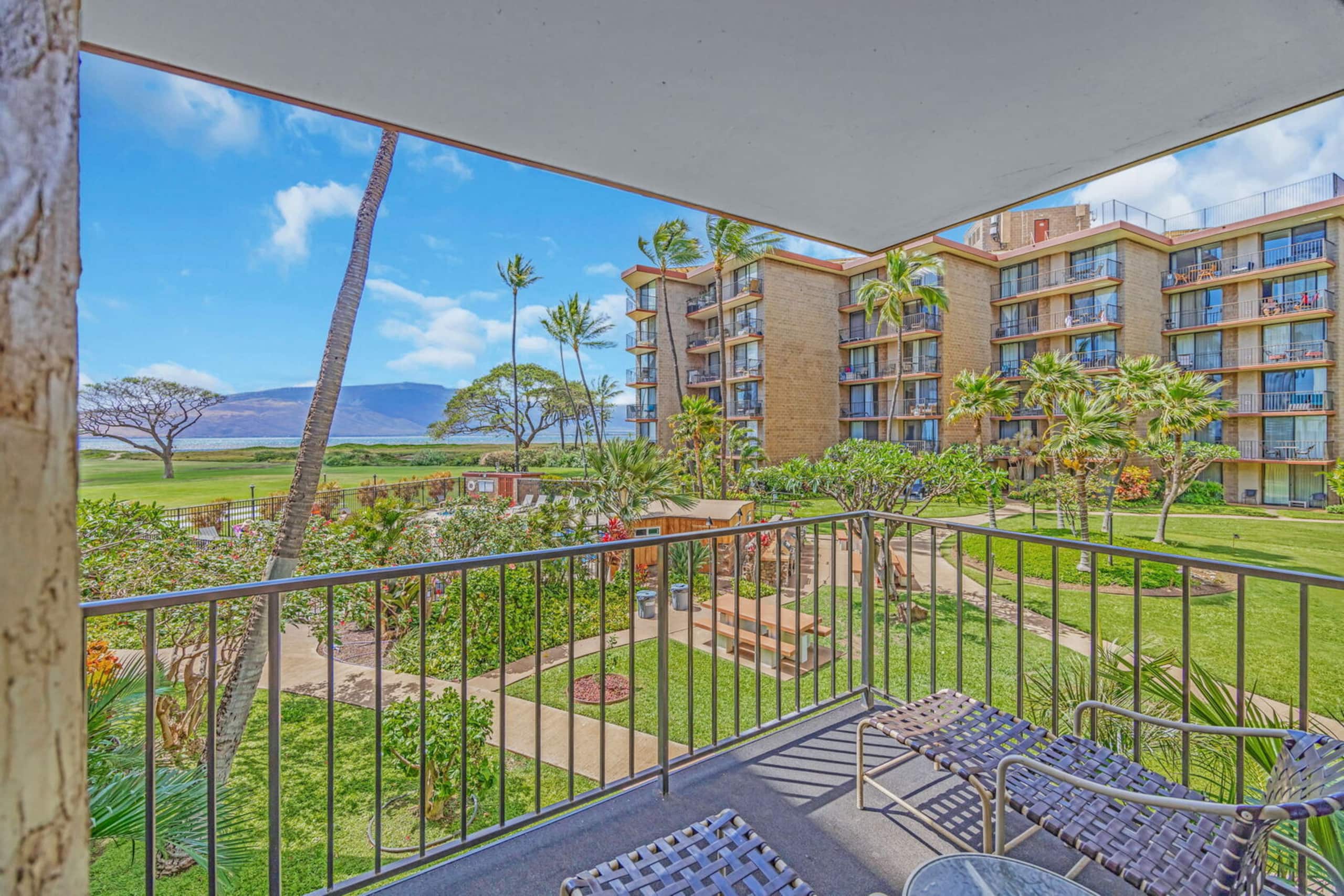 Condo in Kihei · ★4.69 · 1 bedroom · 2 beds · 1 bath - Image 6