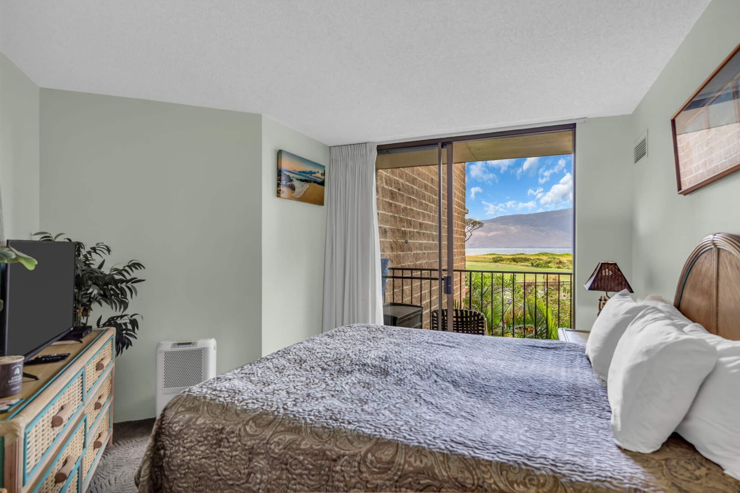 Condo in Kihei · ★4.69 · 1 bedroom · 2 beds · 1 bath - Image 2