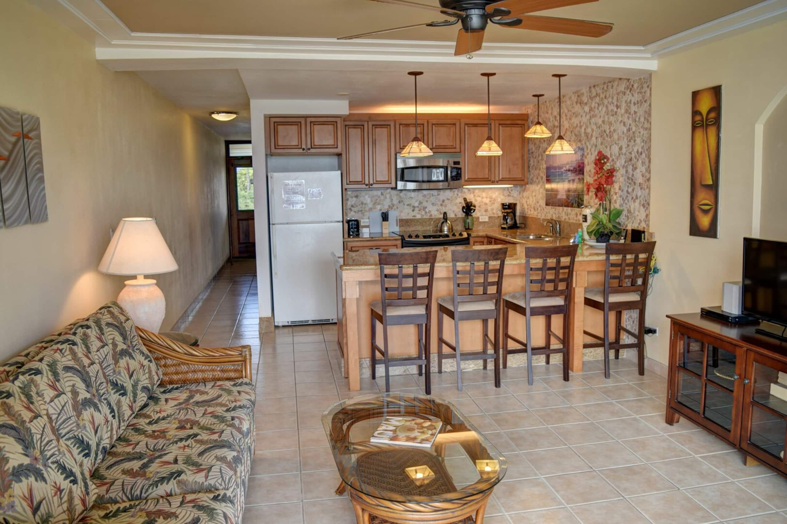 Condo in Kihei · ★4.0 · 1 bedroom · 2 beds · 1 bath - Image 2