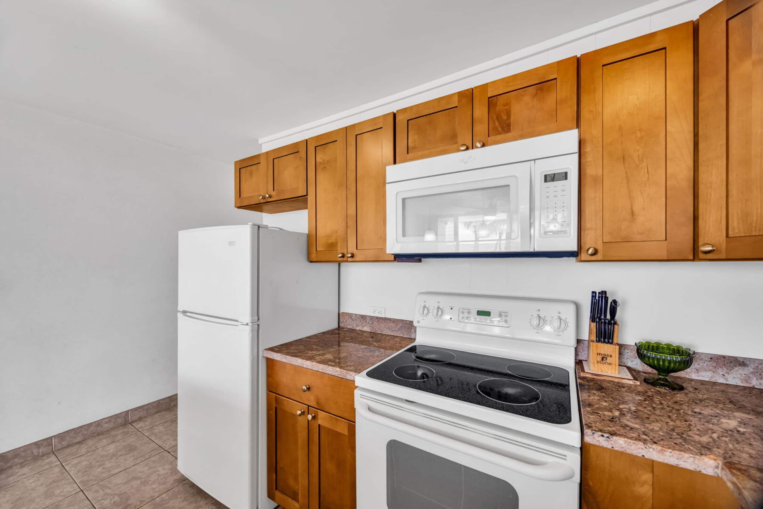 Condo in Kihei · ★4.33 · 1 bedroom · 2 beds · 1 bath - Image 11