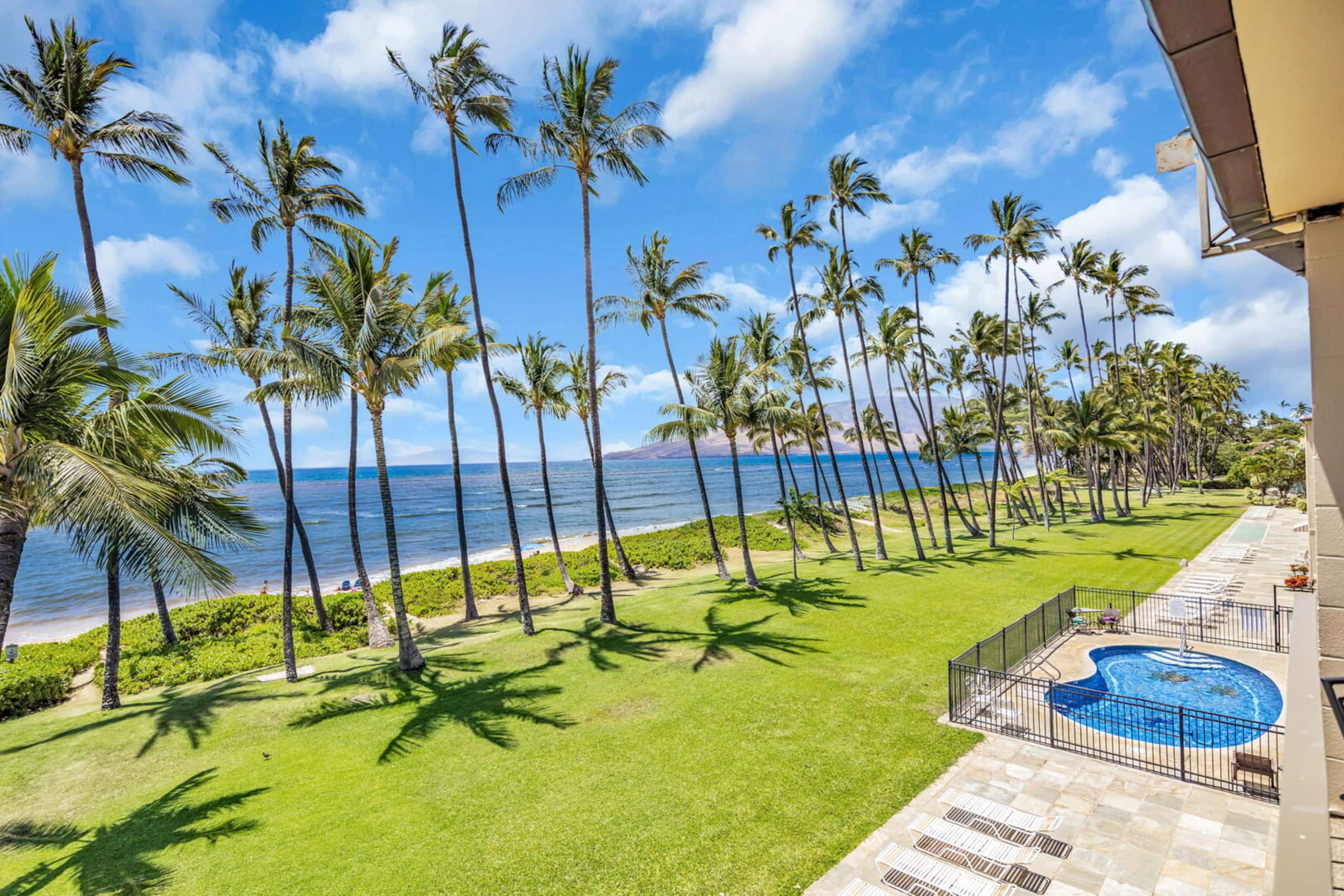 Condo in Kihei · ★4.33 · 1 bedroom · 2 beds · 1 bath - Image 15