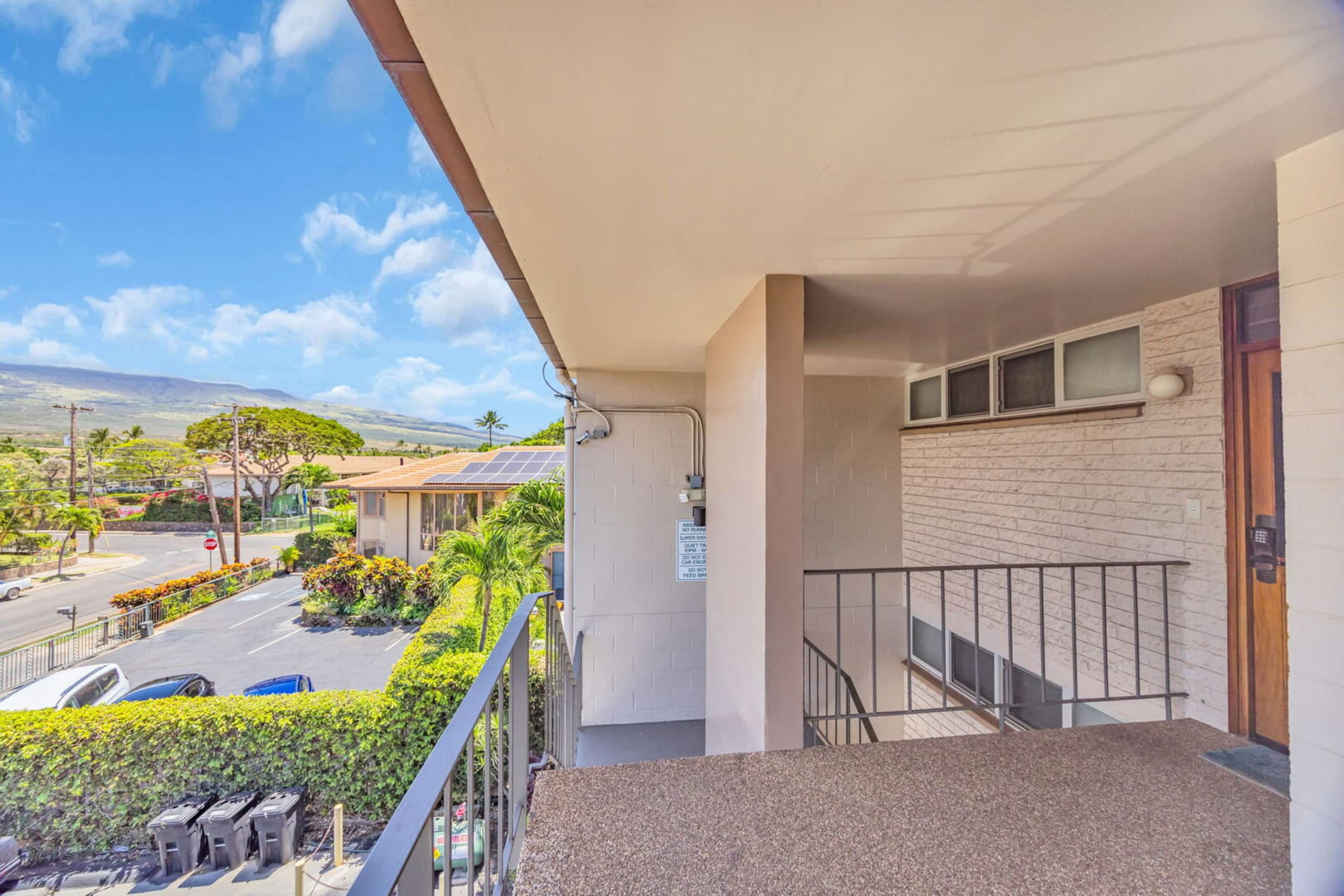 Condo in Kihei · ★4.33 · 1 bedroom · 2 beds · 1 bath - Image 2