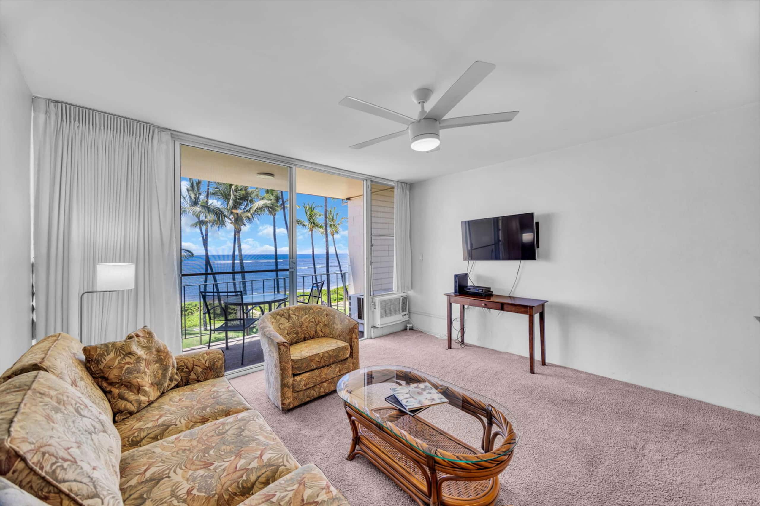 Condo in Kihei · ★4.33 · 1 bedroom · 2 beds · 1 bath - Image 3