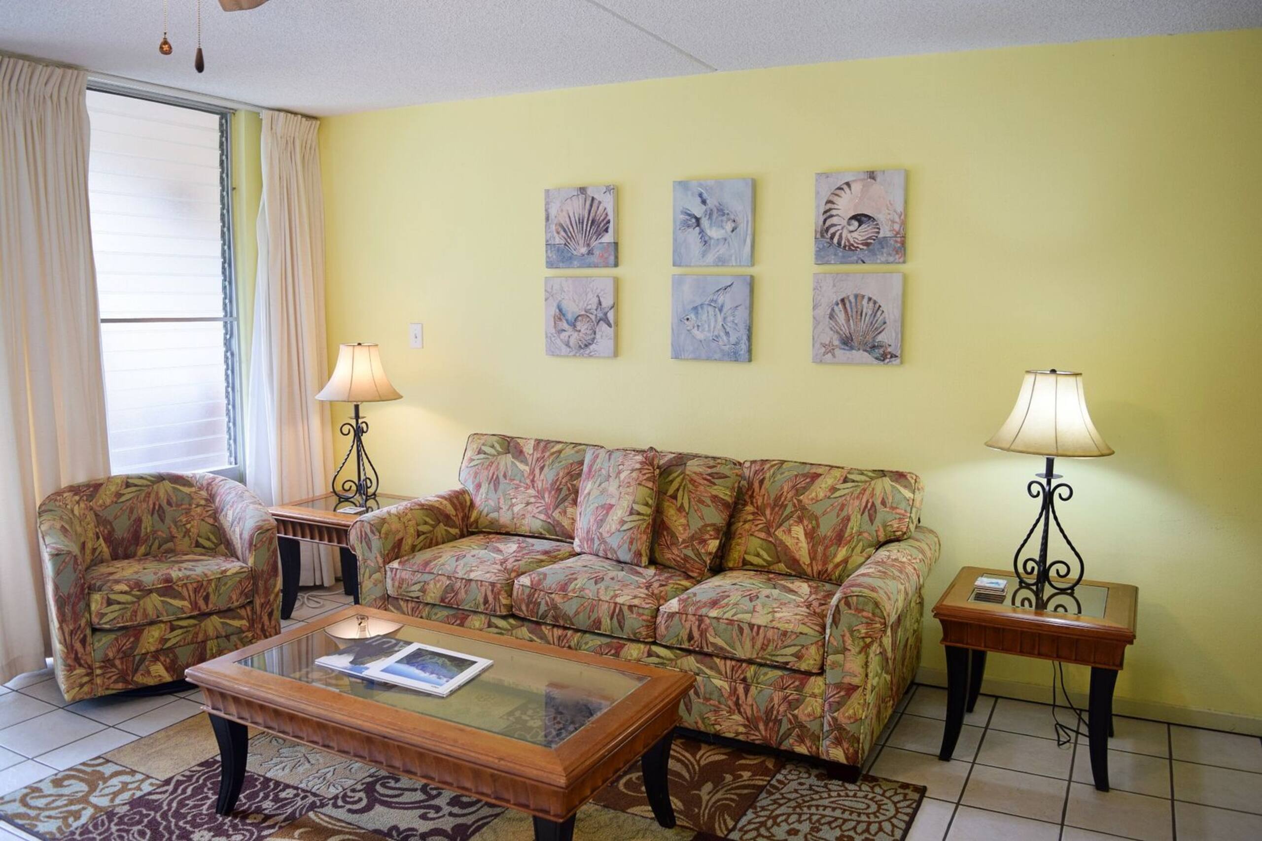 Condo in Kihei · ★4.42 · 1 bedroom · 2 beds · 1 bath - Image 2