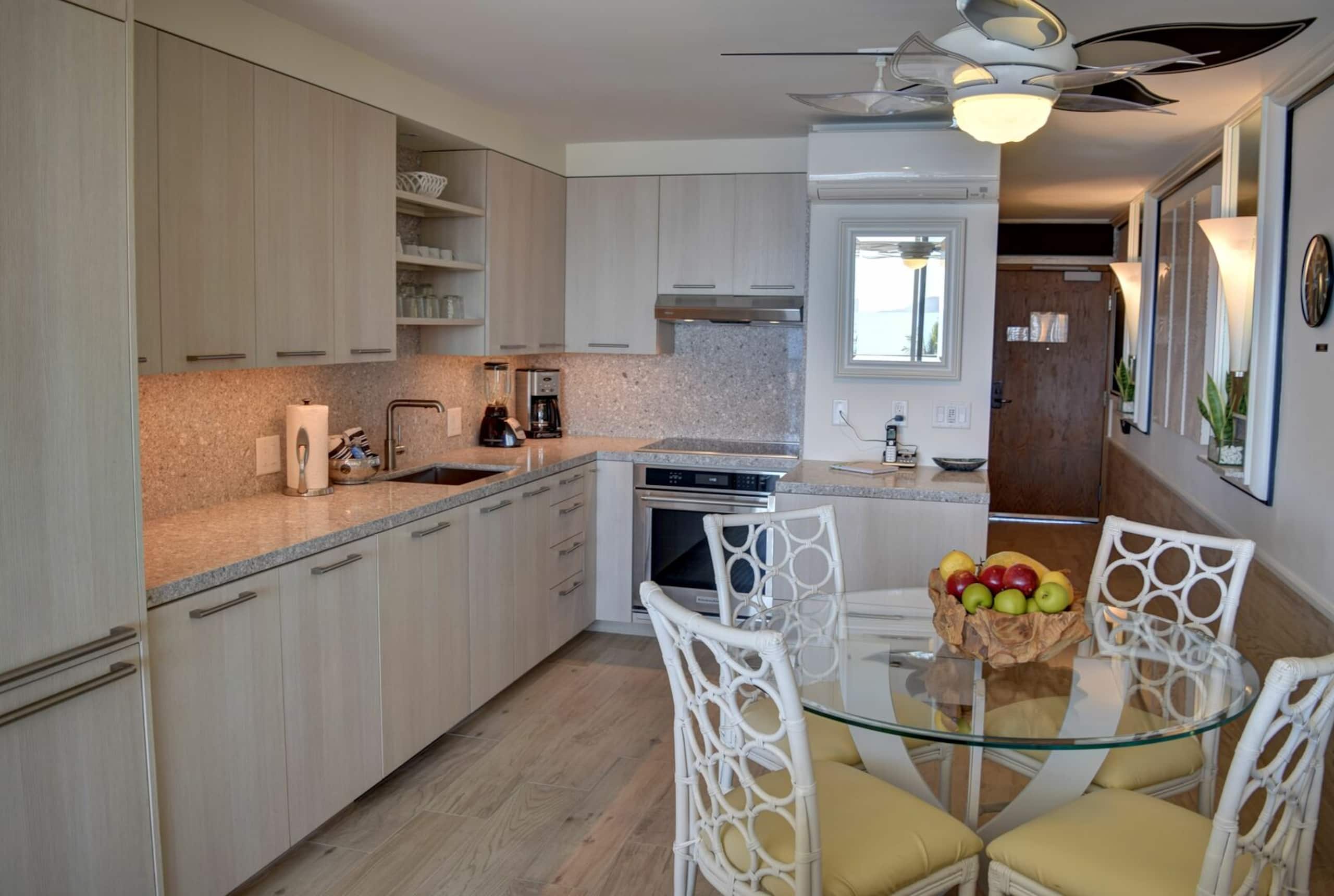 Condo in Kihei · ★5.0 · 2 bedrooms · 2 beds · 2 baths - Image 3