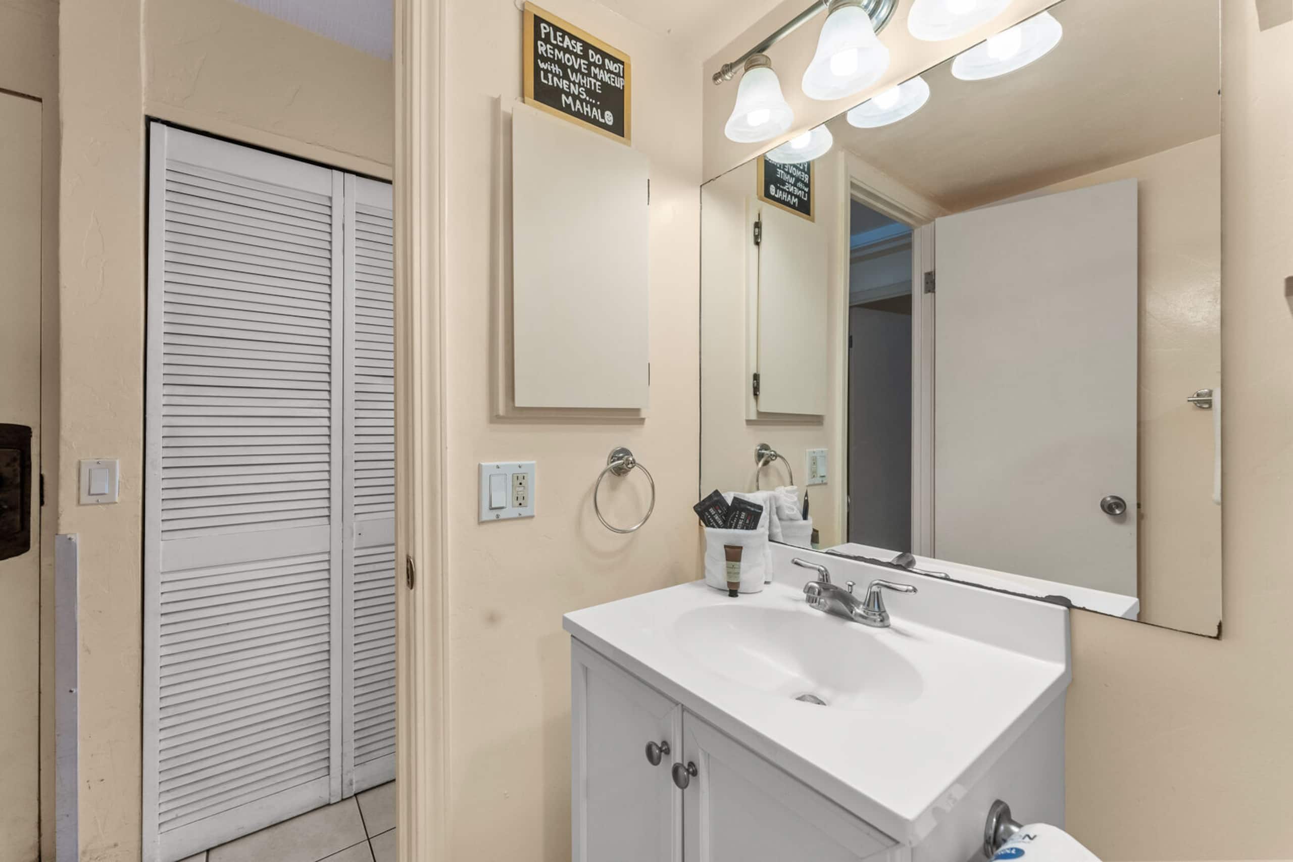 Condo in Kihei · ★4.55 · 2 bedrooms · 2 beds · 2 private baths - Image 21