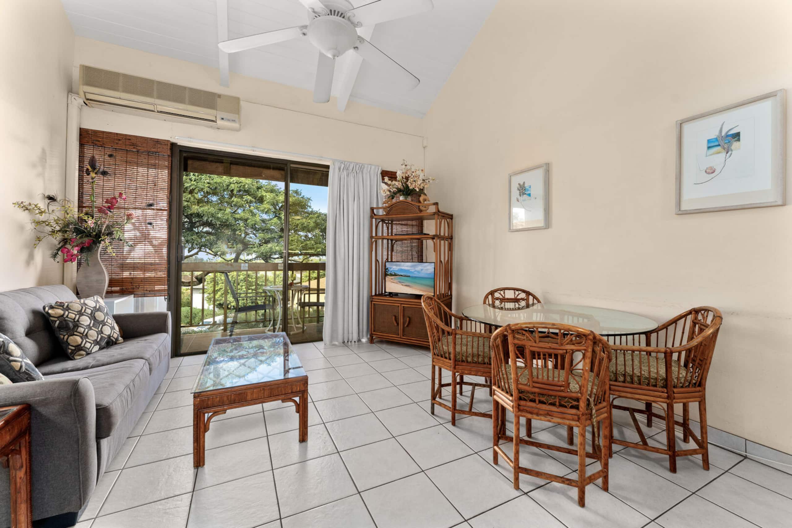 Condo in Kihei · ★4.55 · 2 bedrooms · 2 beds · 2 private baths - Image 4