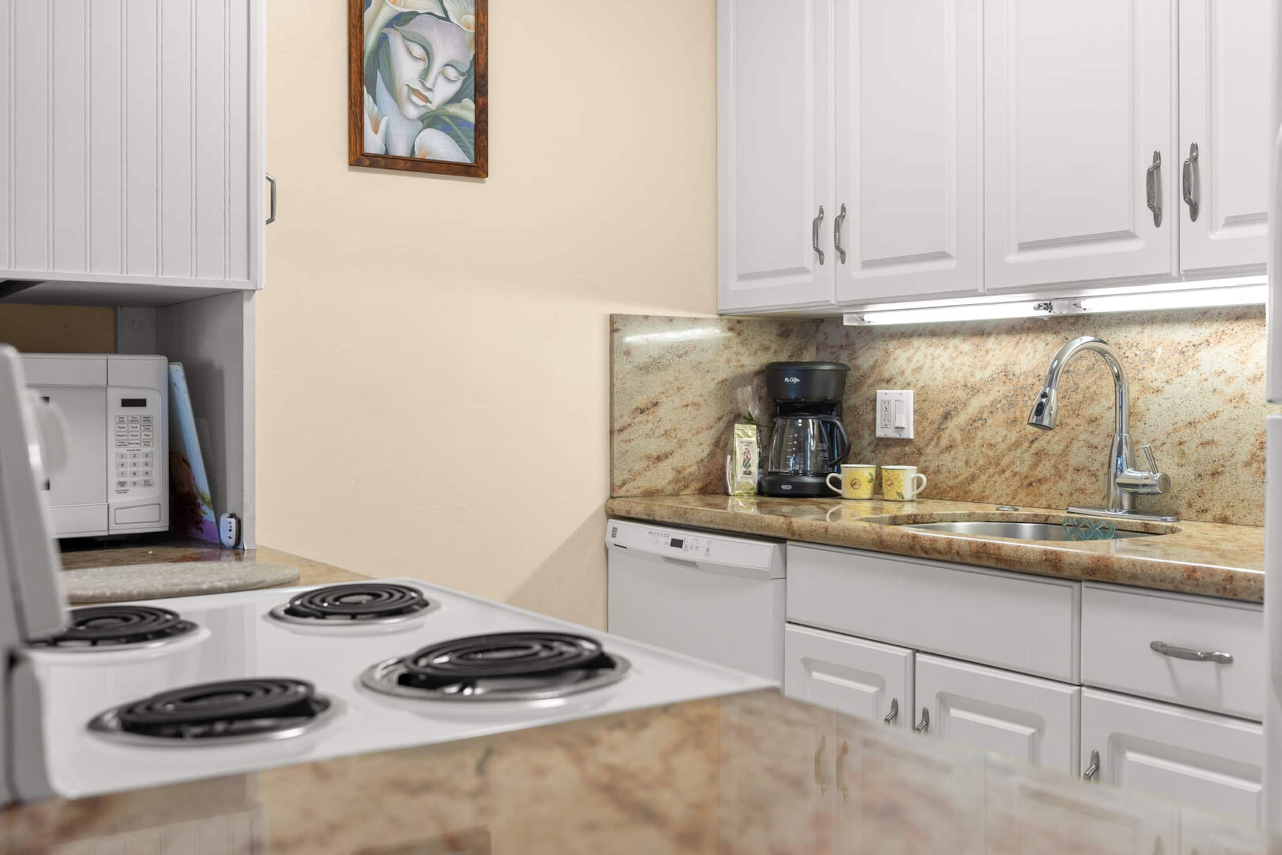Condo in Kihei · ★4.55 · 2 bedrooms · 2 beds · 2 private baths - Image 14