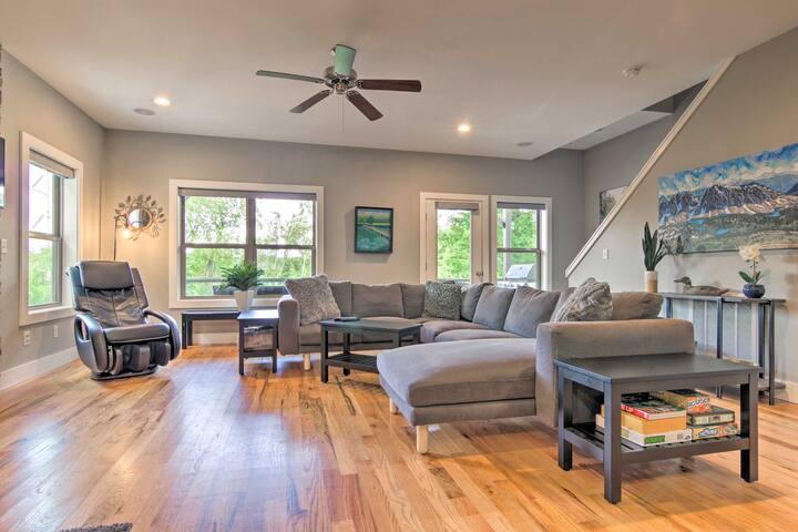 Modern Asheville Greenway Residence w/ 2 Decks! gallery image 5