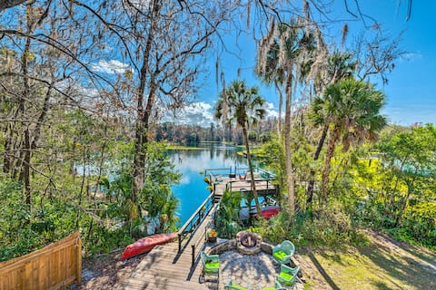Dock & Kayaks: Riverfront Dunnellon Home!