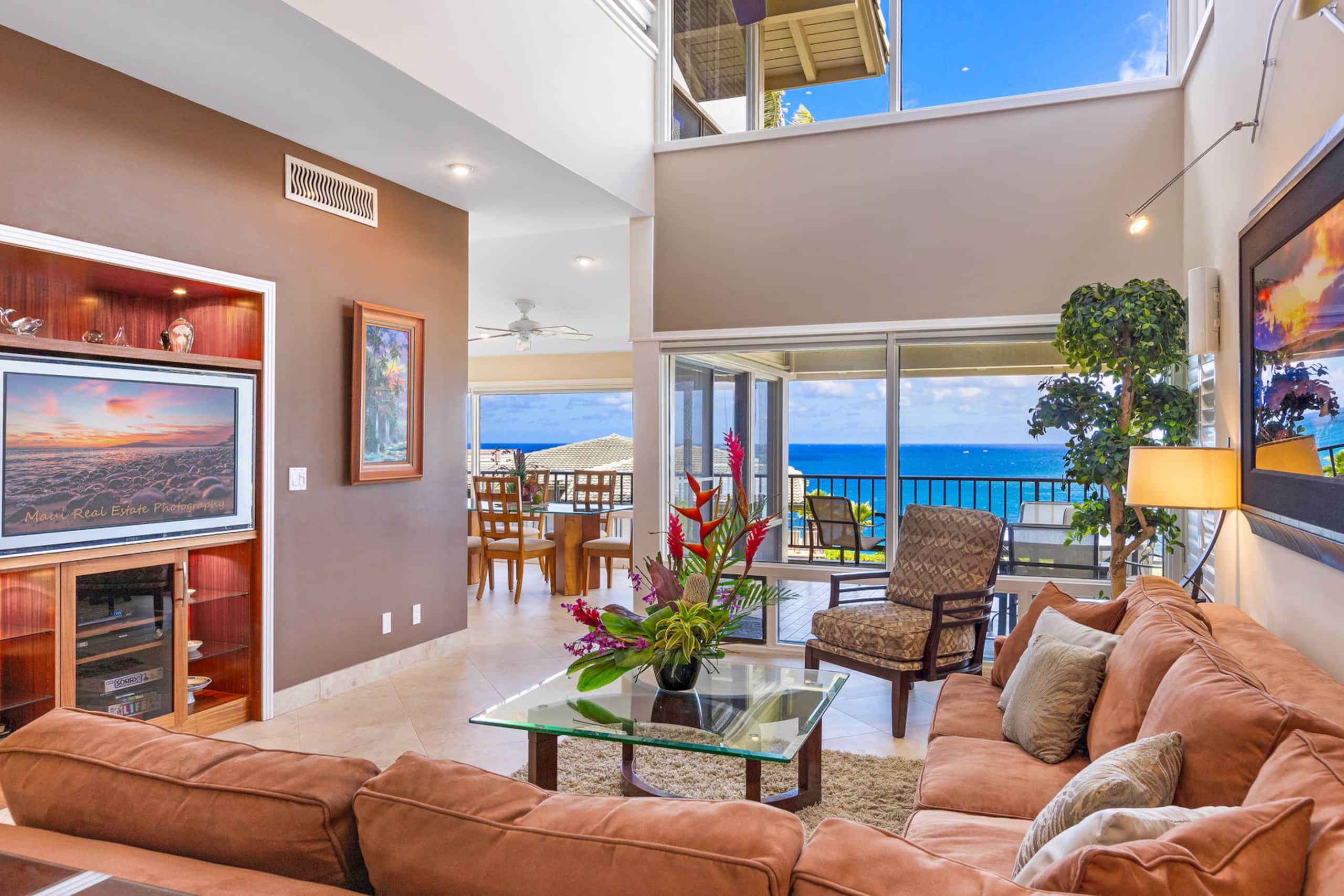 Villa in Lahaina · ★5.0 · 2 bedrooms · 3 beds · 3 baths - Image 2