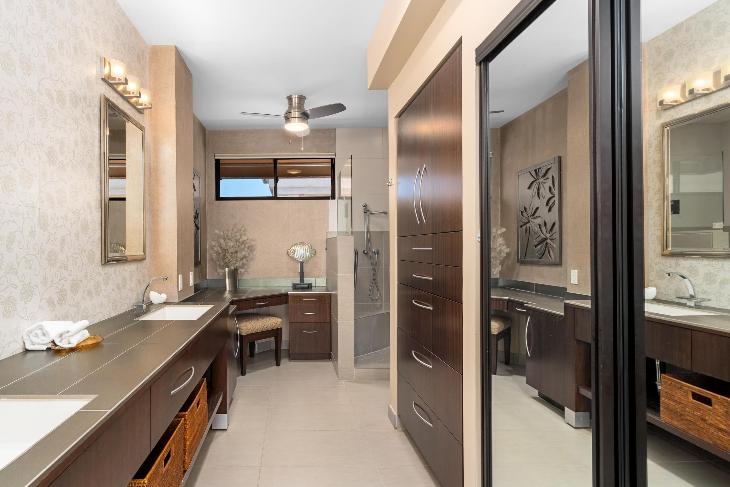 Spacious Lanai/Modern Decor. 303 Shores at - Photo 16