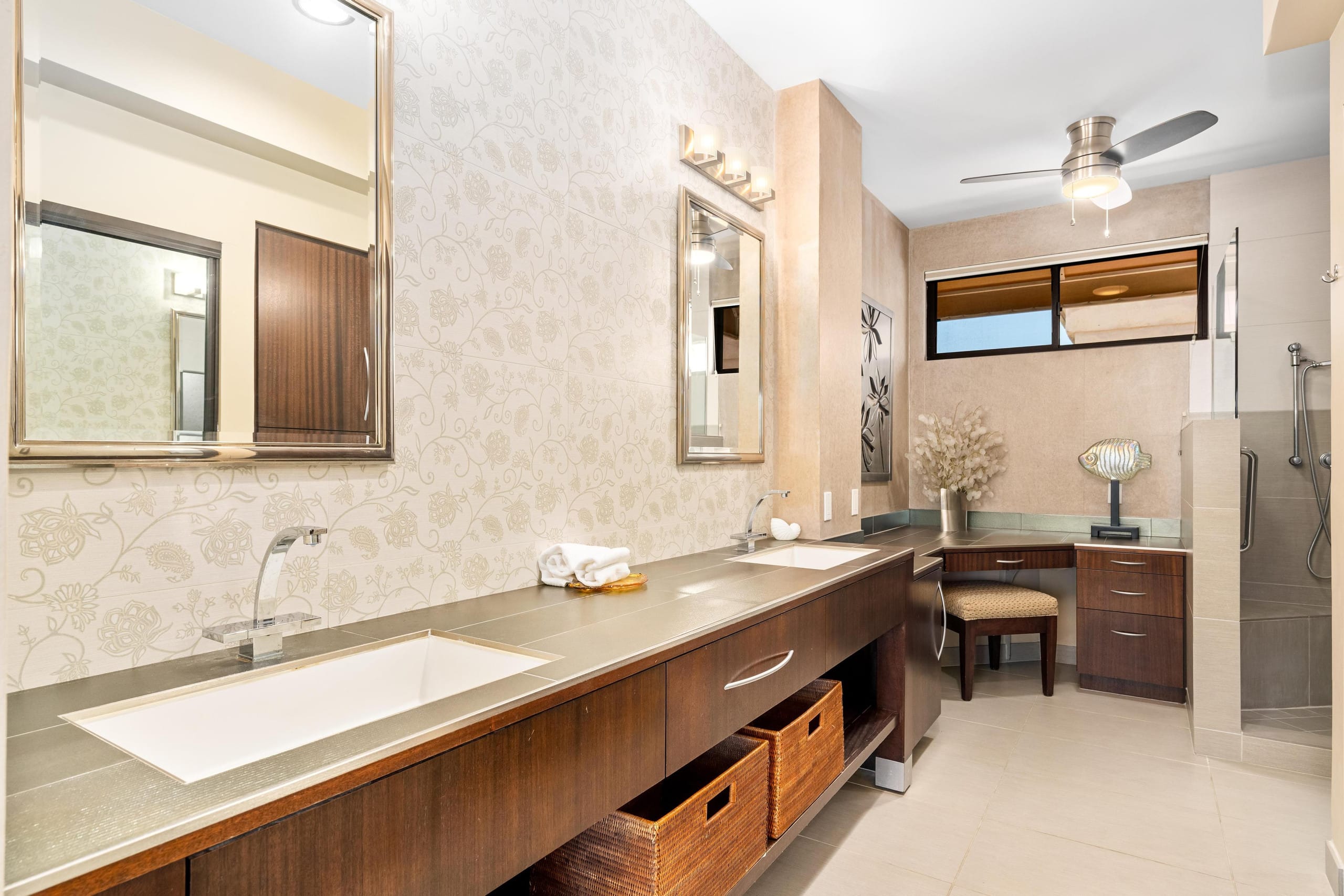 Spacious Lanai/Modern Decor. 303 Shores at - Photo 14