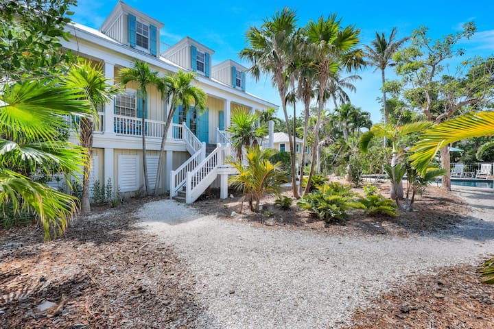 Sanibel Captiva Island Vacations LLC managed Airbnb listing 1