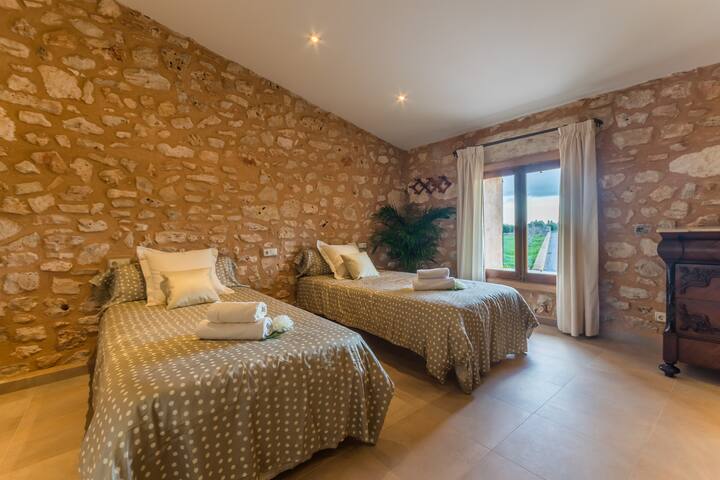 غرفة النوم 1