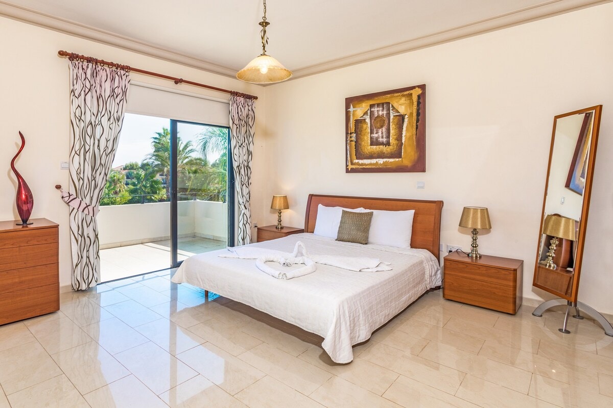 საძინებელი 4