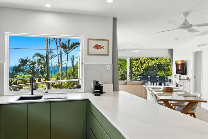 Unit 2 ‘Beach Gallery’ gallery image 4