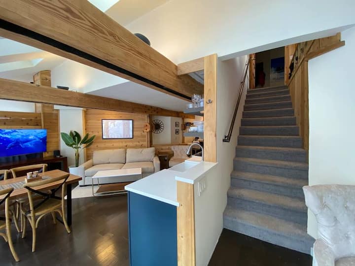 Ingång till matsal, pentry kök
