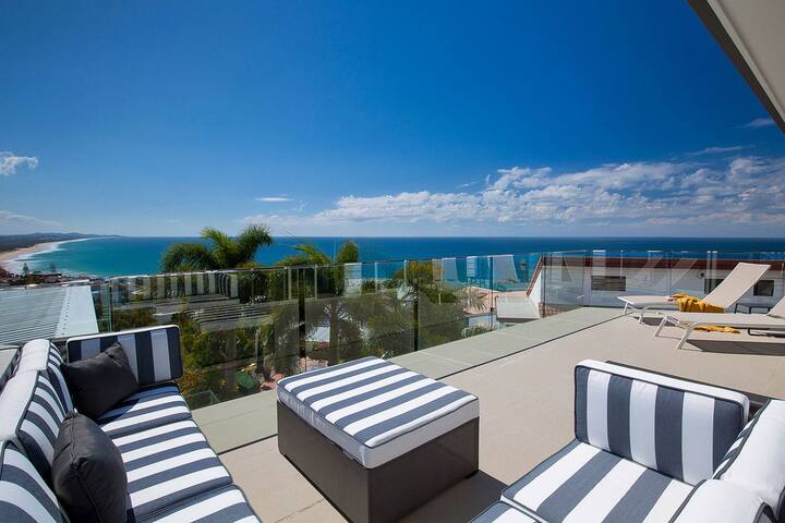 Ocean View Beach House – amazing views gallery image 2