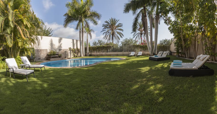 HomeForGuest managed Airbnb listing 2