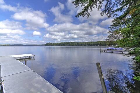 Land O' Lakes Hideaway w/ Boat Dock & Lake Views!