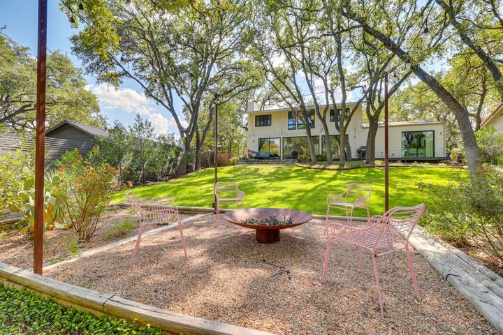 Modern Austin Home w/ Yard ~ 1 Mi from ACL! gallery image 3