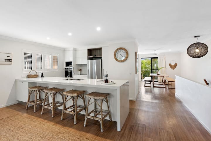 Corona St Secluded Duplex with Private Pool