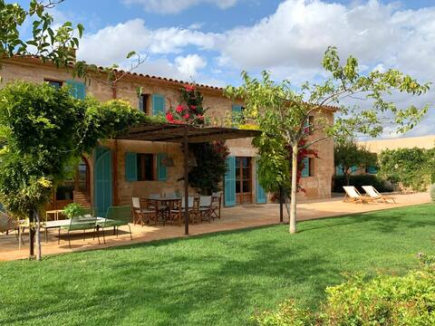 Finca Can Sitja. Rustic&Chic design Country side