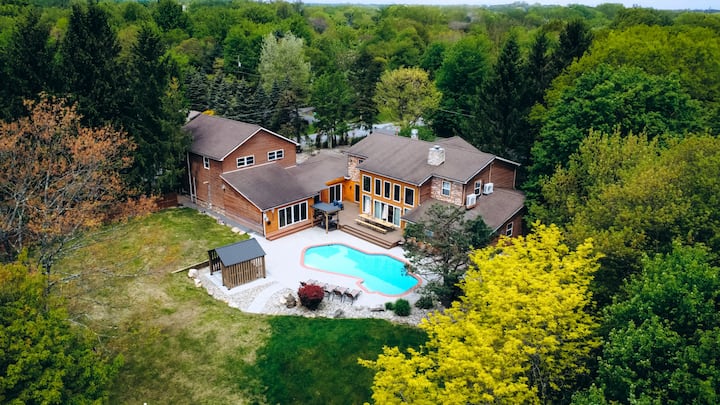 Amazing Luxury Estate With Heated Pool - Pennsylvania