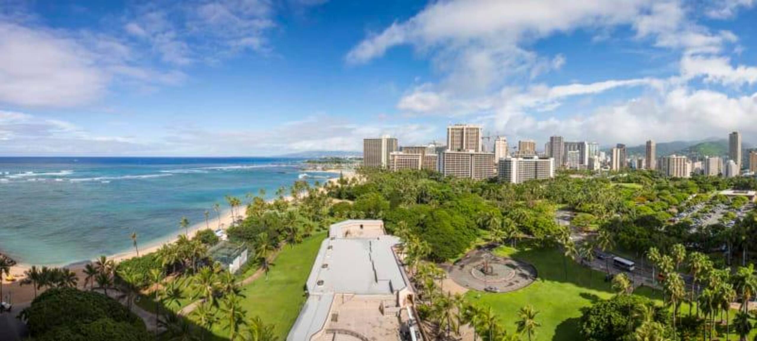 Condo in Honolulu · ★4.6 · 1 bedroom · 3 beds · 1 private bath - Image 10