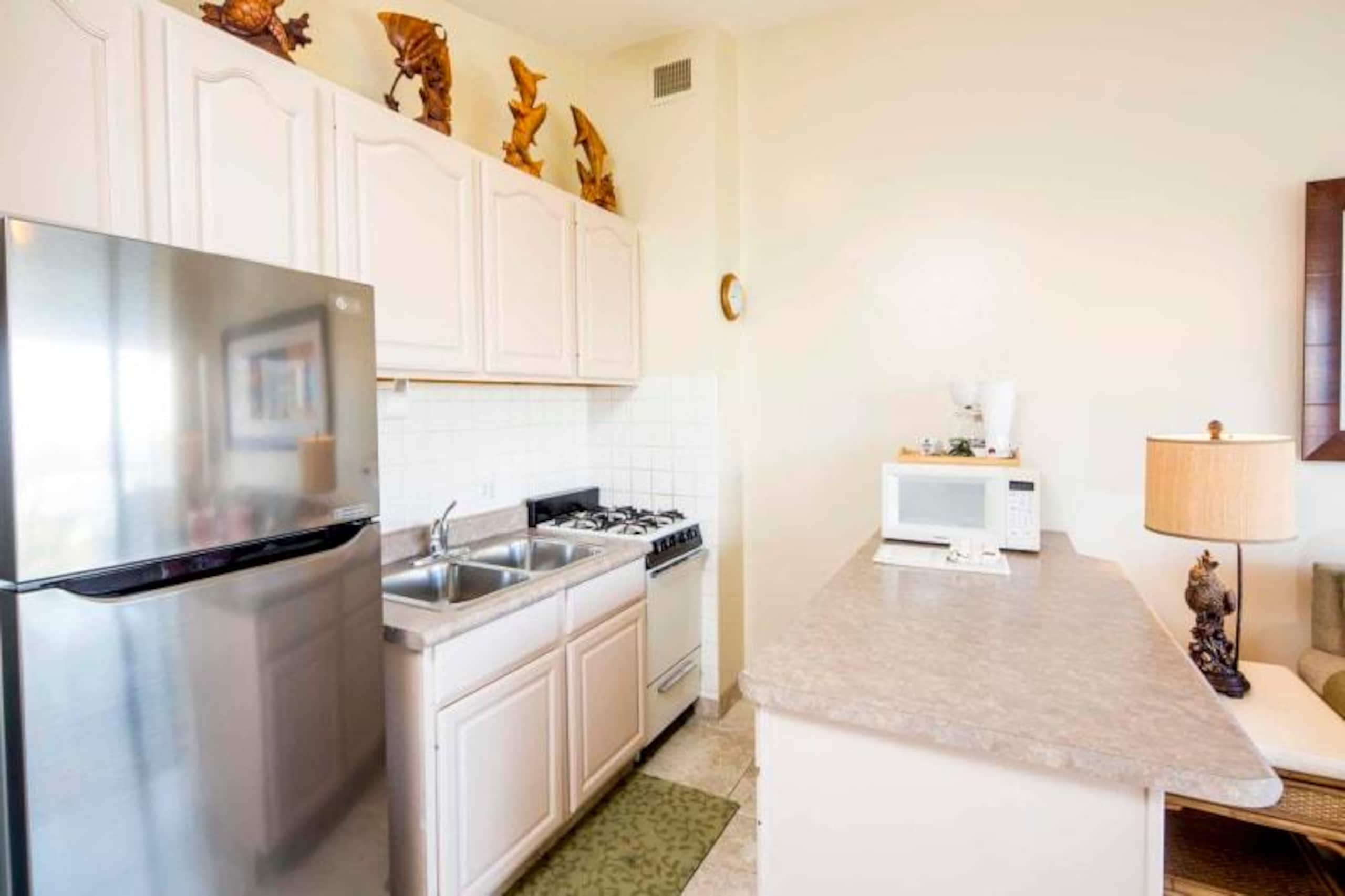 Condo in Honolulu · ★4.6 · 1 bedroom · 3 beds · 1 private bath - Image 9