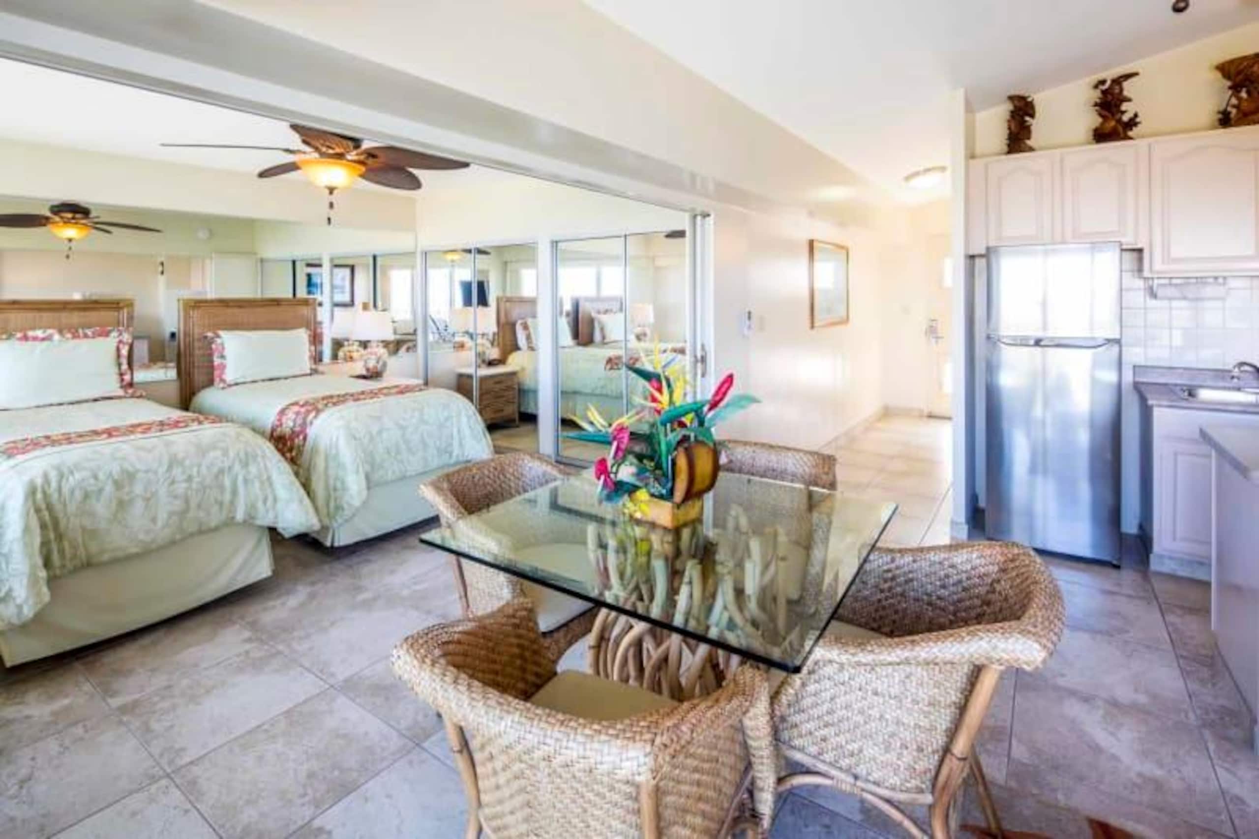 Condo in Honolulu · ★4.6 · 1 bedroom · 3 beds · 1 private bath - Image 2
