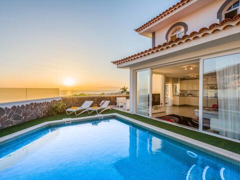 Luxury White Villa Sea View, Pool
