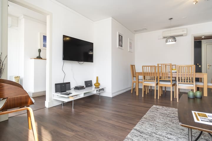 LV Premier Chiado CH1- Balcony, Central, Elevator gallery image 3