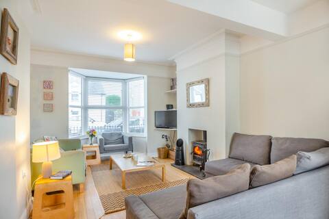 4 Bed in Pwllheli (oc-wag563)