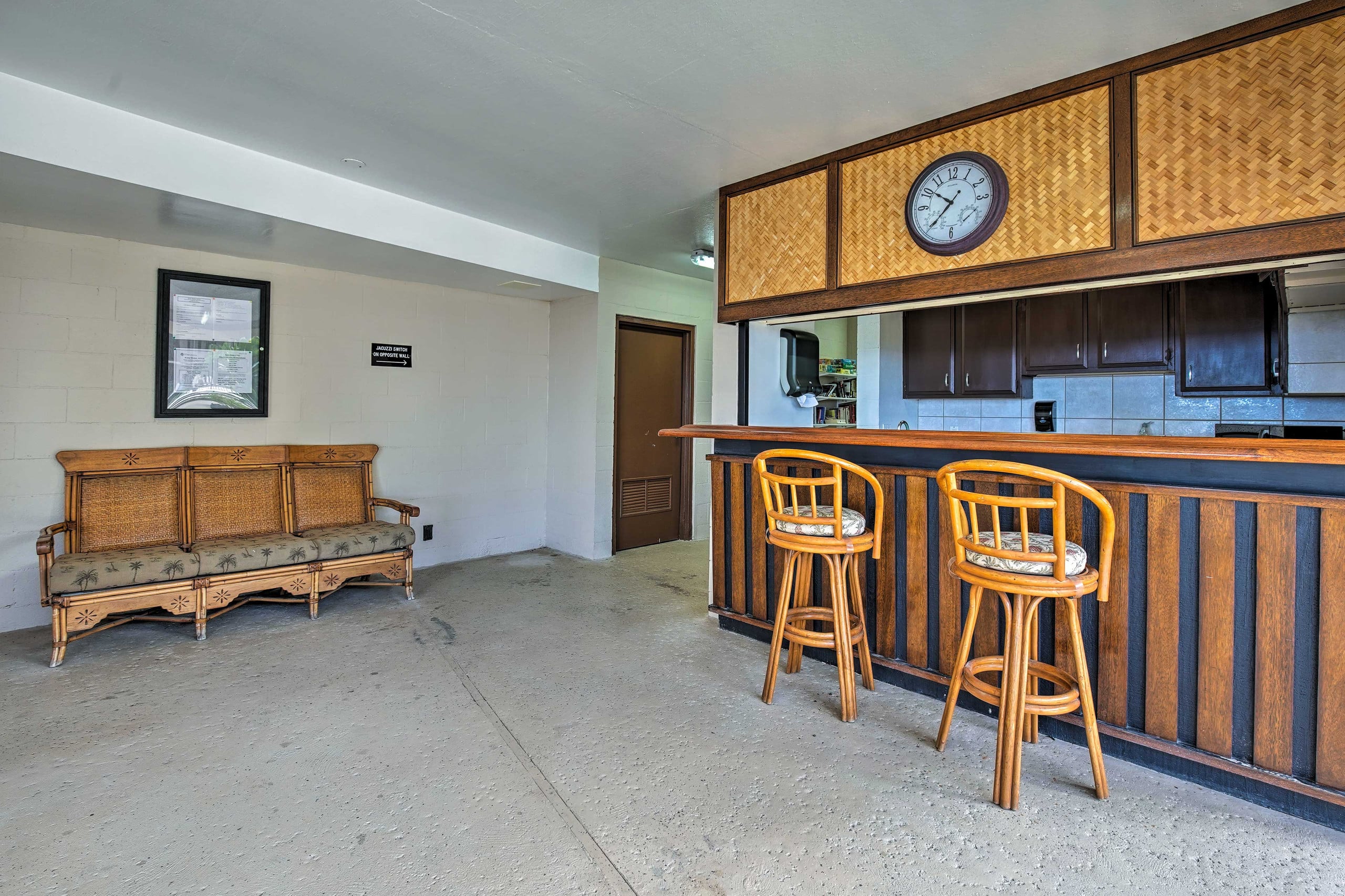 Condo in Kailua-Kona · ★4.59 · 2 bedrooms · 3 beds · 2 shared baths - Image 32