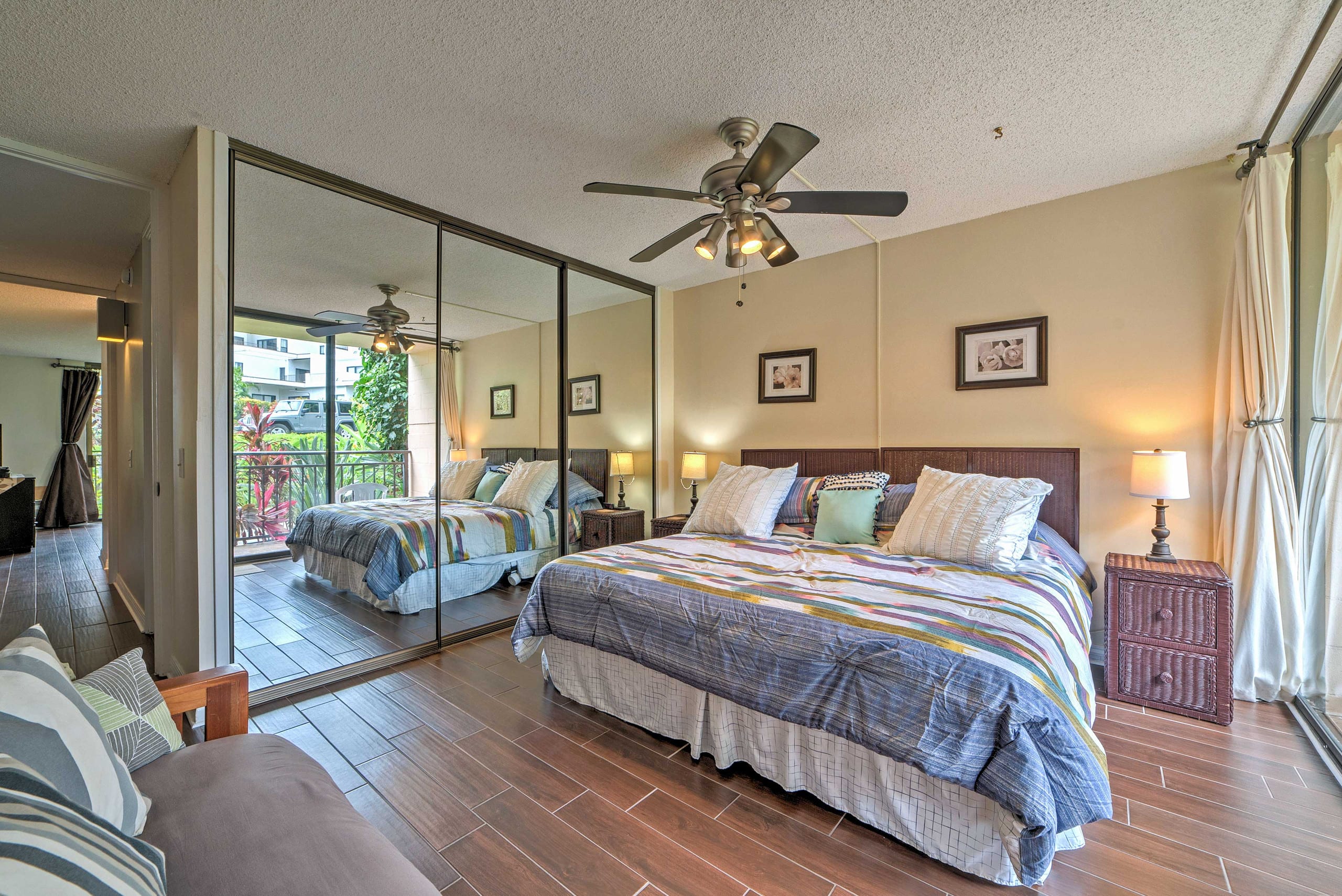 Condo in Kailua-Kona · ★4.59 · 2 bedrooms · 3 beds · 2 shared baths - Image 14