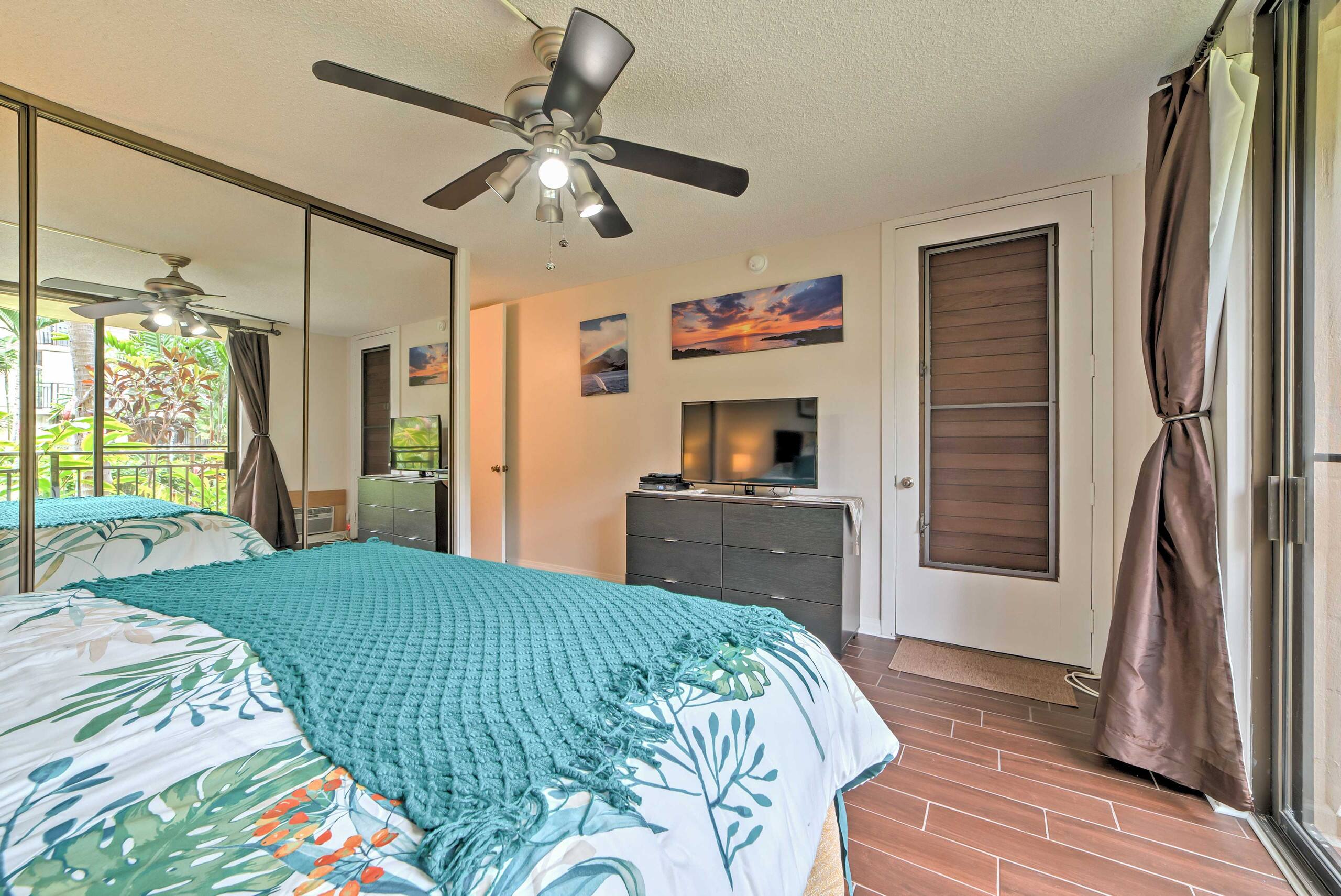 Condo in Kailua-Kona · ★4.59 · 2 bedrooms · 3 beds · 2 shared baths - Image 17