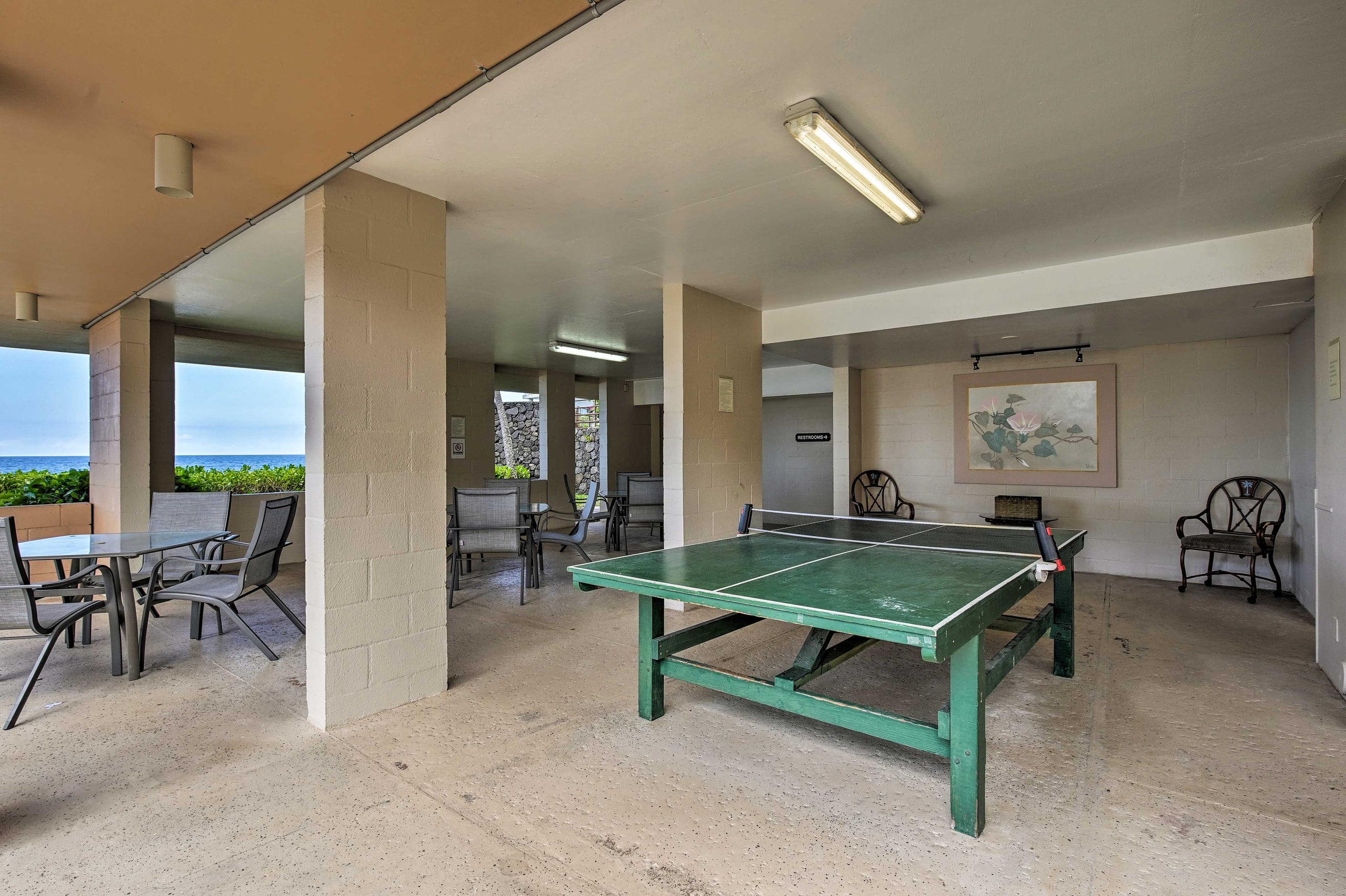 Condo in Kailua-Kona · ★4.59 · 2 bedrooms · 3 beds · 2 shared baths - Image 33