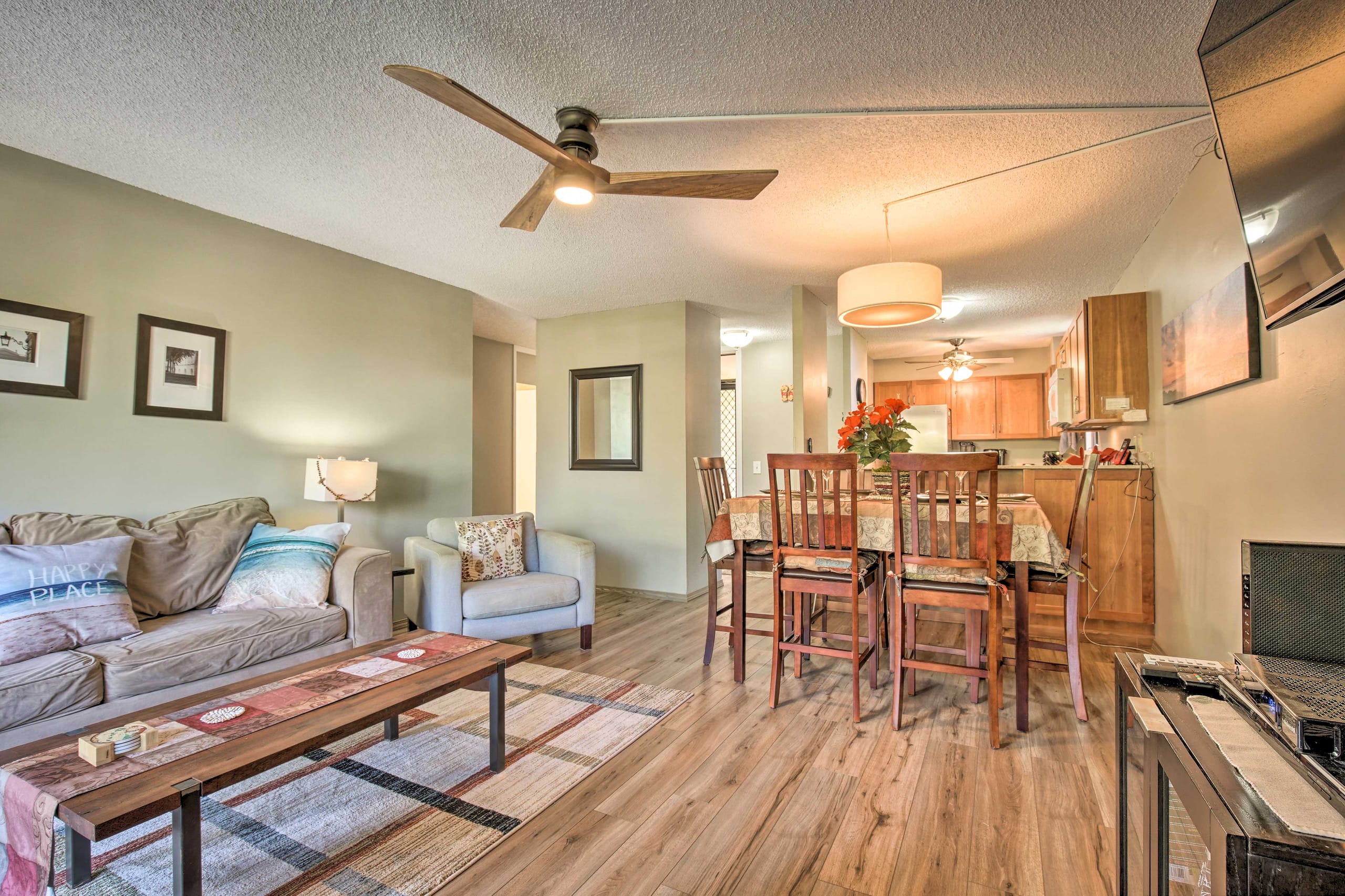 Condo in Kailua-Kona · ★4.59 · 2 bedrooms · 3 beds · 2 shared baths - Image 8