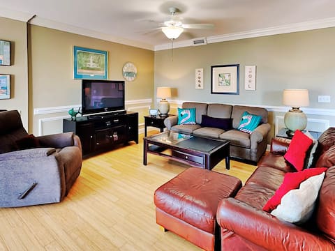 Silver Seas 203 | Spacious Home, Near Beach + Pier