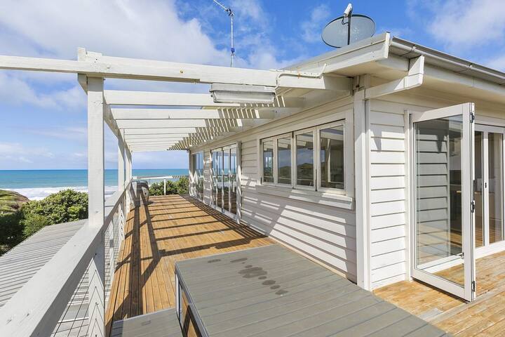 Eagle Rock Nest I Sandy Gully Beach at your doorst