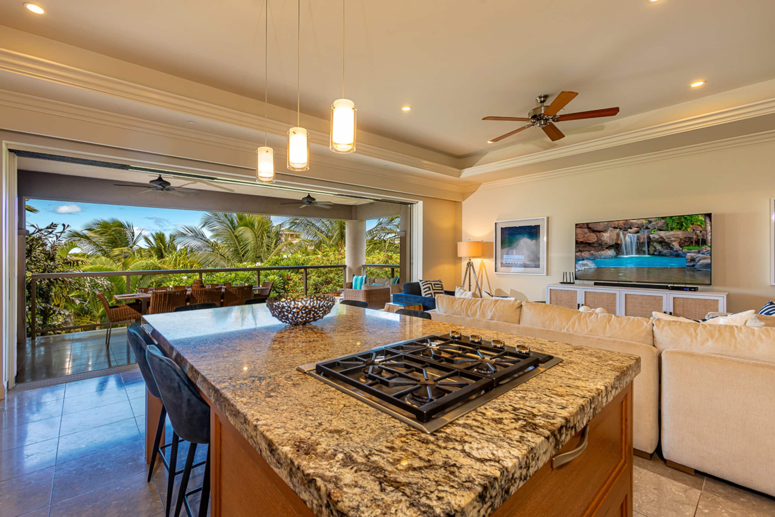 Townhouse in Kihei · ★4.95 · 3 bedrooms · 4 beds · 3.5 baths - Image 12