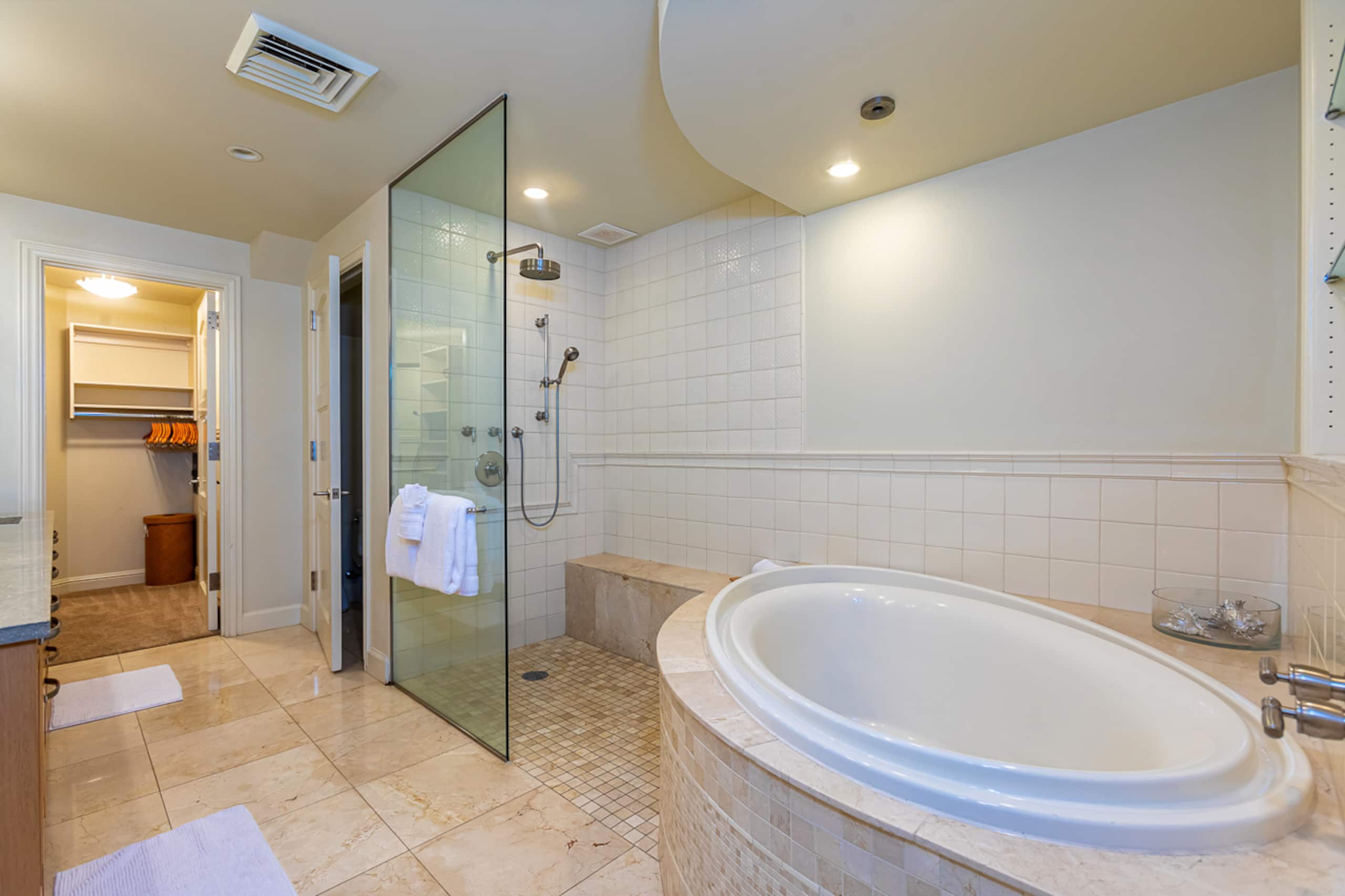Townhouse in Kihei · ★4.95 · 3 bedrooms · 4 beds · 3.5 baths - Image 28